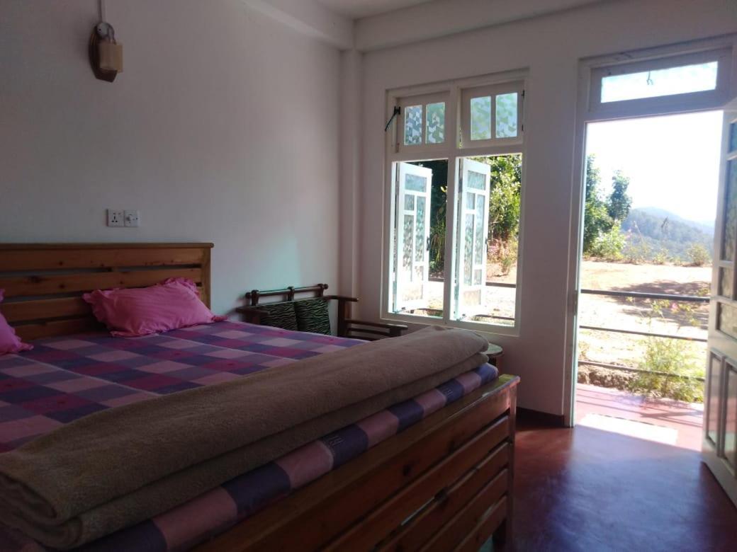 Forest Cyniciam Homestay オヒヤ エクステリア 写真